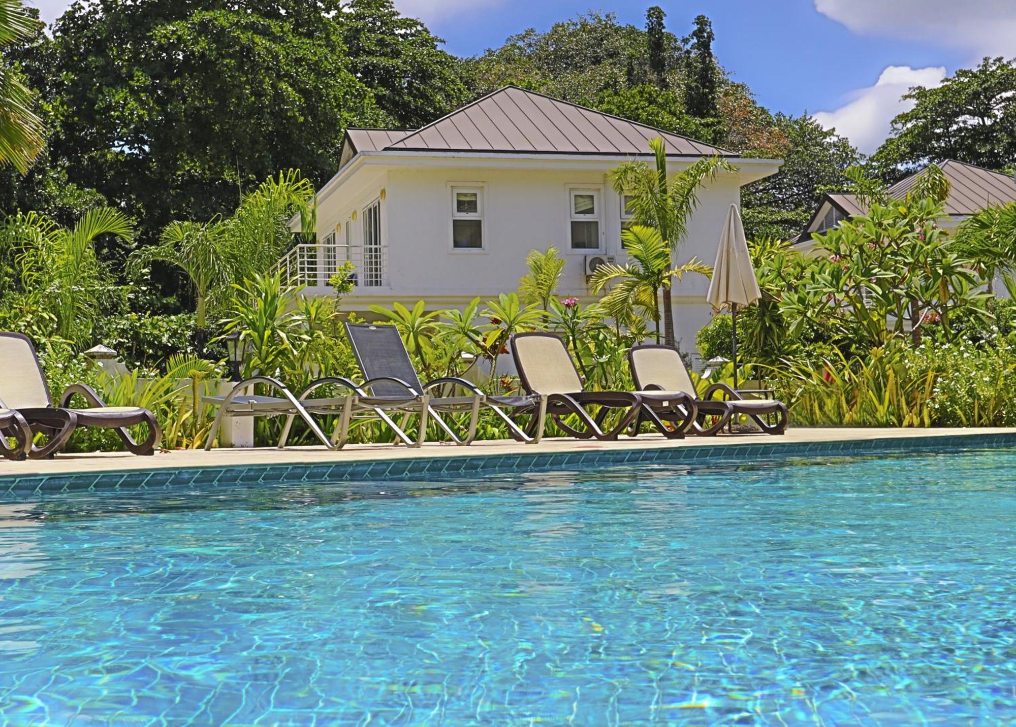 Villa Blanc - Chateau Elysium Beau Vallon  Exterior photo